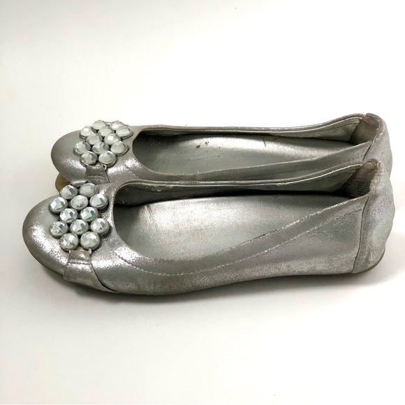 Kenneth Cole Reaction Shoes | Jeweled Silver Flats. | Color: Silver | Size: 7.5 - Picture 3 of 6
